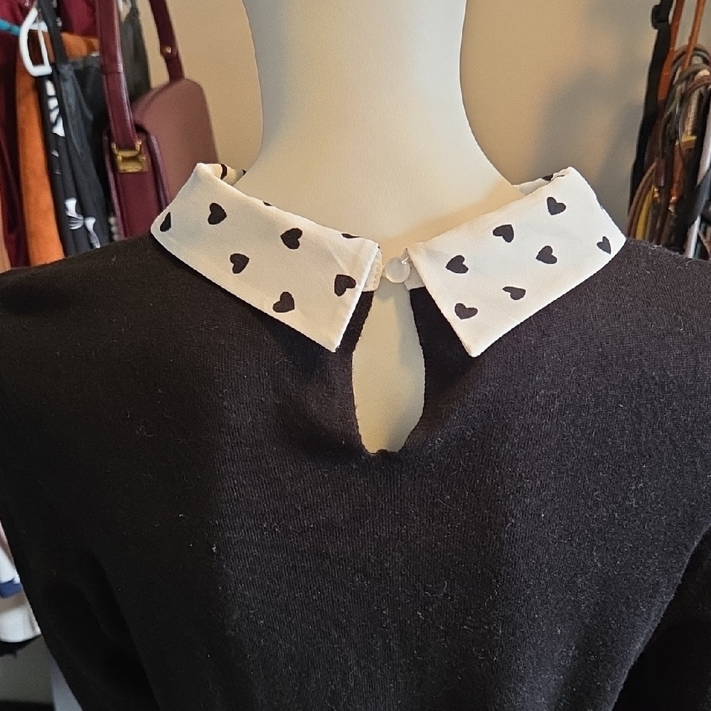 Adrianna Papell Black and White Heart Polka Dot Top w Button Back Collar - Picture 4 of 9